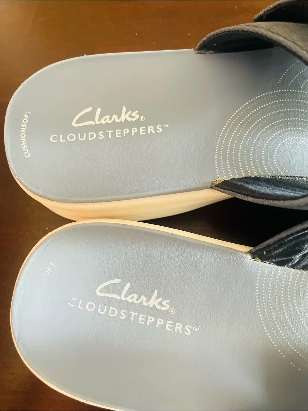 Clarks women’s blue  Double-Buckle Slide Sandals
